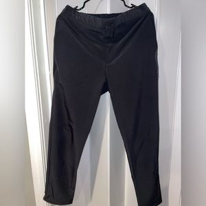 Banana Republic men’s slim fit, 32 x 32 black pants with elastic in waist